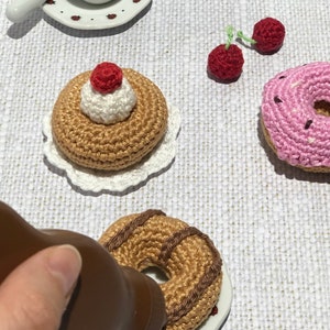 Patron dînette au crochet donut et baba au rhum pour dînette pour enfant image 8