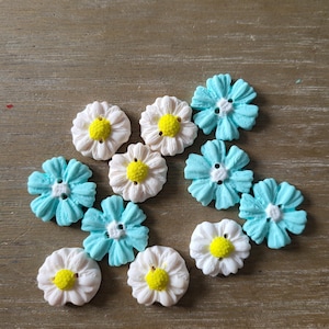 Set di 6 bottoni a forma di fiore fatti a mano, ideali per cucito o scrapbooking