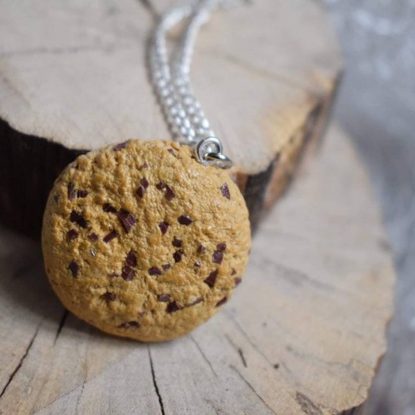 Cookie necklace