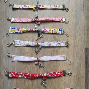 Pulseira Liberty com pingente, feita à mão