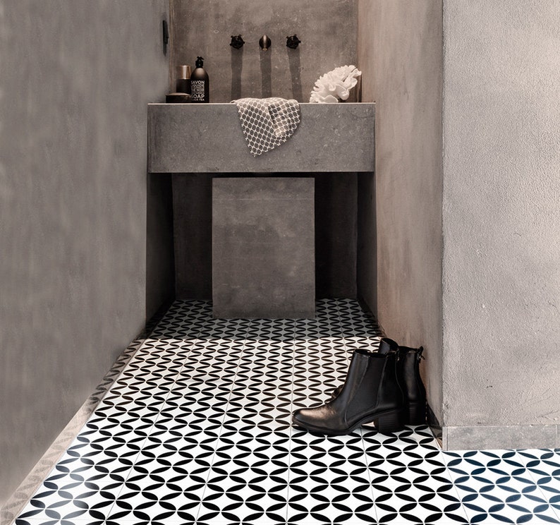 Ronda Black Sheet Vinyl Flooring 2 Metre Wide Roll Image 0