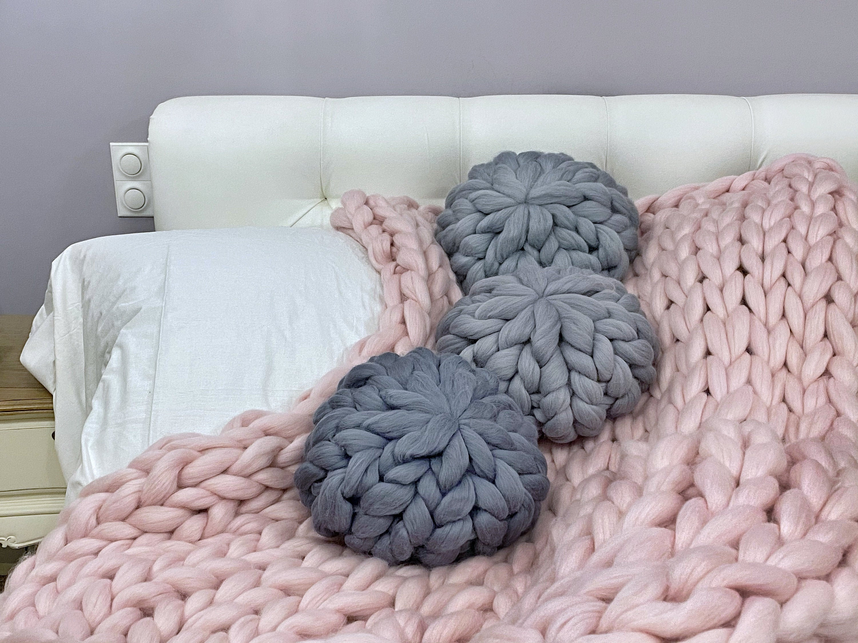 Throw Pillow Knit Pillows Chunky wool pillow Decorative Round Etsy