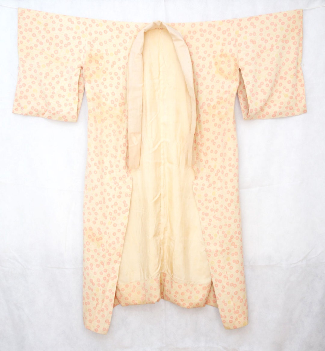Vintage Kimono From Japan With Pastel Pink Flowers Pattern Long Vintage
