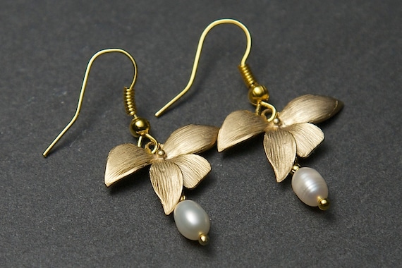 Gold Orchid Earrings With Freshwater Pearls. Pearl Earrings. Orchid Earrings. Gold Flower Earrings. Freshwater Pearl Earrings.