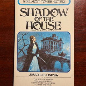 Shadow of the House Josephine Lindsay 1973 1970s Vintage Paperback Book