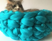 Cat Bed, Vegan Cat bed, Cat Bedding, Chunky Cat bed, Chunky Cat Bed