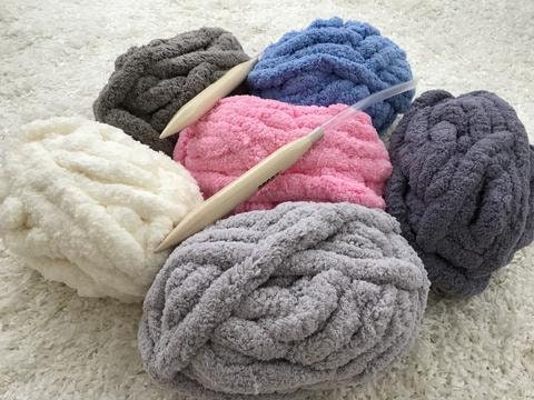 Fil chenille pour tricoter à la main et au doigt Jumbo en vente B2B pour  votre magasin – Faire Canada