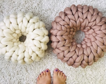 Chunky knit pillow, donut Pillow, Merino Wool pillow, Decorative Pillow, Chunky Knit Pillow, Wedding gift, gift