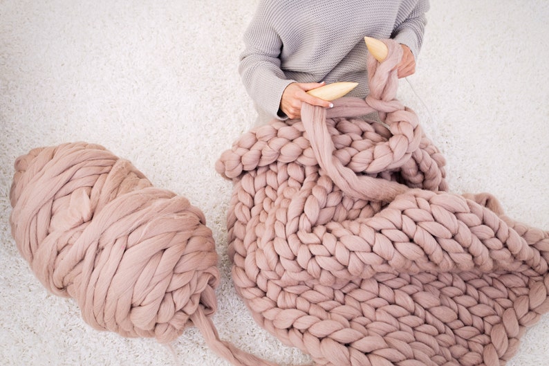 DIY KNIT Kit, KIT for Chunky knit blanket, Giant Knitting Needles & Chunky Knit Merino Yarn, Chunky Knit blanket kit, Birthday gift image 1