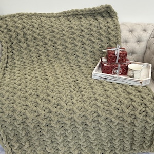 Grobstrick Decke, Chenille Garn Decke, Twisted Rippenmuster, Chenille Decke, Handgestrickt, Geschenk