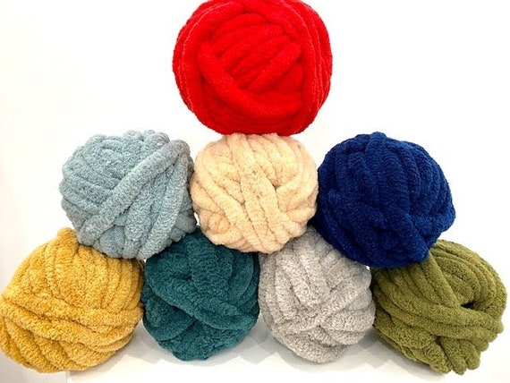 Timgle 24 Pack Chunky Chenille Yarn for Crocheting (29 Yards Each Skein),  Bulky Thick Fluffy Yarn for Knitting, Chenille Yarn Soft Velvet Yarn  Blanket