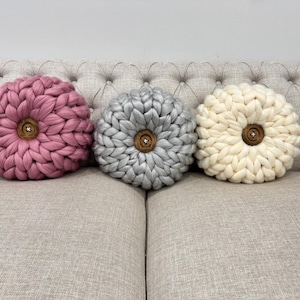 Button pillow,  Round Pillow, Vegan yarn pillow, Decorative Pillow, Ball Pillow, Wedding gift,  gift,