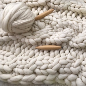 DIY knitting kit, Merino wool Cable Chunky Knit Blanket & Giant Knitting Needles, Knit your own chunky cable blanket, Birthday gift