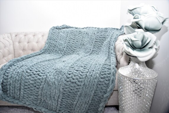 Plush Chenille Blanket Cable Knit 