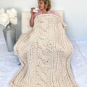 Blanket, Chunky knit throw, Chenille blanket, Cable knit, Blanket, Hand knit, Cable knit throw,  Gift,  gift for her