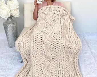 Chunky Knit Blanket, Chunky Chenille blanket, Cable knit, Arm Knit Blanket, Hand knit, Cable knit throw, Mother's Day Gift,  gift