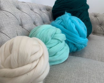 Merino wool, Chunky yarn, Merino Wool Yarn, Super chunky yarn, Arm knit yarn, Merino wool roving, Gift for her, Birthday gift