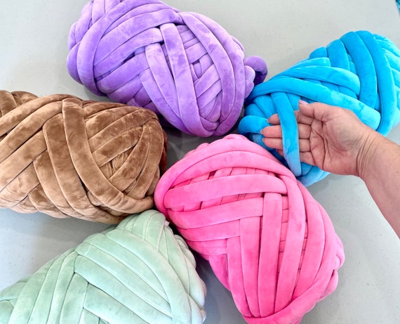 New Colors! 41 COLORS AVAILABLE, Chunky yarn, Arm Knitting Yarn, Chunky Yarn