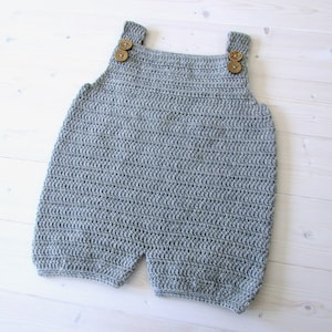 Crochet Robin Dungarees / Romper Written Pattern - Simple Baby / Children's Dungarees Pattern