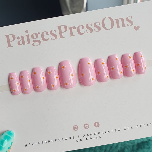 Choose Your Daisies - Set of 10 Short or Medium Length Round Coffin Stiletto Square Oval Gel False Nails - PaigesPressOns