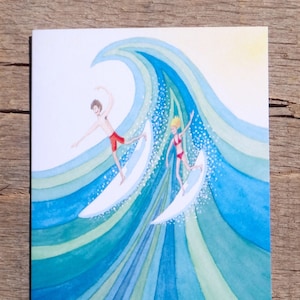 Mecs surfeurs, surfeurs, amis surfeurs, couple de surfeurs, deux surfeurs, saluer, vague, mer, carte de surf, carte nautique, océan, carte côtière
