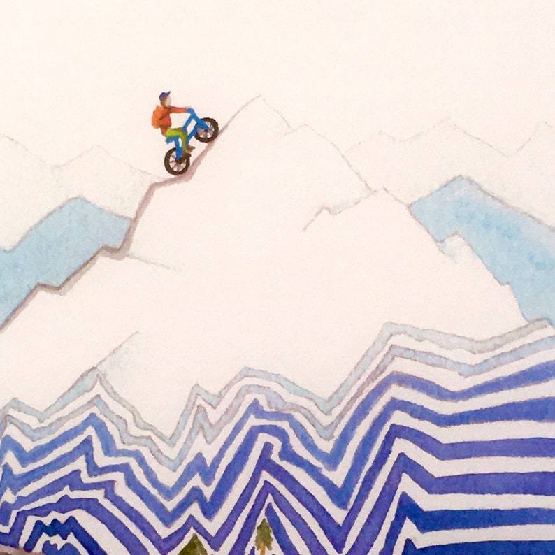 Pu&ograve; includere: Un dipinto ad acquerello di una persona che sale in bicicletta su una montagna. La montagna &egrave; raffigurata con strisce blu e bianche, creando un senso di movimento e profondit&agrave;.