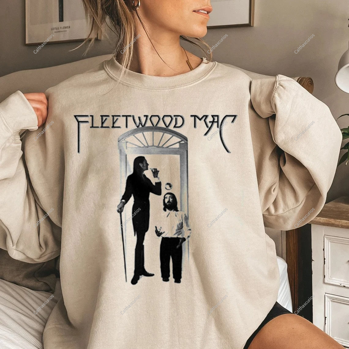 Discover Vintage 1975 Fleetwood Mac Christine Mcvie Sweatshirt