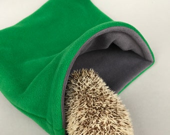 LARGE stay open snuggle sack/snuggle pouch/sleeping bag for hedgehogs, guinea pig, rat and other small animals. Small pet bedding.