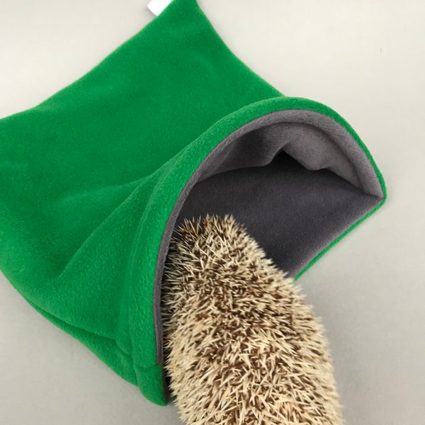 LARGE stay open snuggle sack/snuggle pouch/sleeping bag for hedgehogs, guinea pig, rat and other small animals. Small pet bedding.