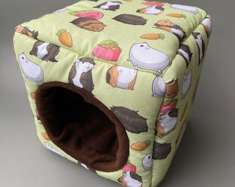 Guinea pig cosy cube house. Guinea pig cube house. Padded fleece lined house.