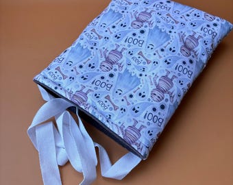 Halloween mummy and ghosts padded bonding bag, carry bag for hedgehog. Fleece lined pet tote. Pet travel bag.
