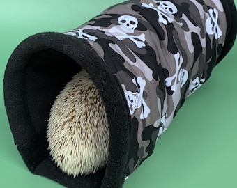 Camo skulls stay open tunnel. Padded fleece tunnel. Tube. Padded tunnel for hedgehogs, rats and small pets. Small pet cosy tunnel.