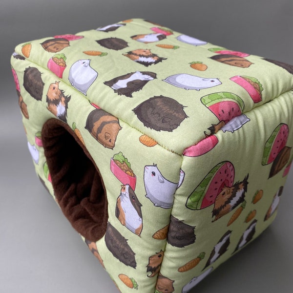 LARGE Guinea Pigs cosy bed. Cosy cube. Cuddle Cube. Snuggle house. Fleece hidey. Padded house for guinea pigs.