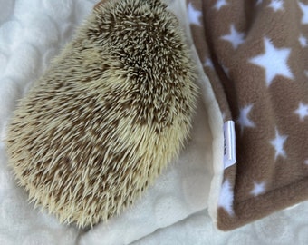 Beige Sterne und Creme Bubble Fleece-Handling-Decken für kleine Haustiere.