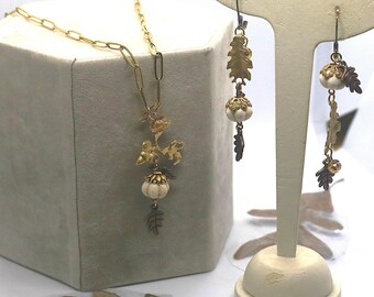 Conjunto de collar y pendientes de bellota, cobre antiguo, joyería de bosque otoñal