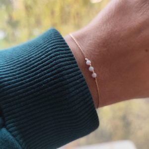 Gold Opal bracelet, opal bead bracelet, minimal bracelet, opal gold bracelet, tiny opal bracelet, beaded bracelet, opal jewelry