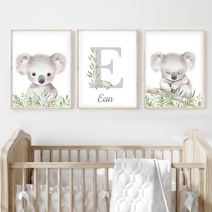 Impresión de arte de pared con nombre personalizado para niño, koala bebé, animales de guardería, descarga digital de animales australianos, juego de 3 impresiones, regalos personalizados