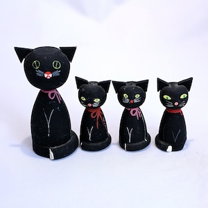 Wooden Black Cats,4pcs.Wooden cat,Cat Decorations,Wooden Cat Sculpture,Cute Cat,Carved Cat,Desktop Decorations,Gifts for Cat Lovers