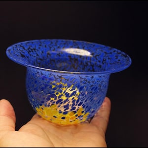 Ulrica Hydman-Vallien Signed Art Glass Bowl, Kosta Boda Ulrica Hydman Vallien Blue and Yellow Art Glass Bowl,Scandinavian Vintage Glass Bowl
