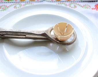Fatiador de Ovos Vintage Westmark: Utensílio de Cozinha de Metal Alemão