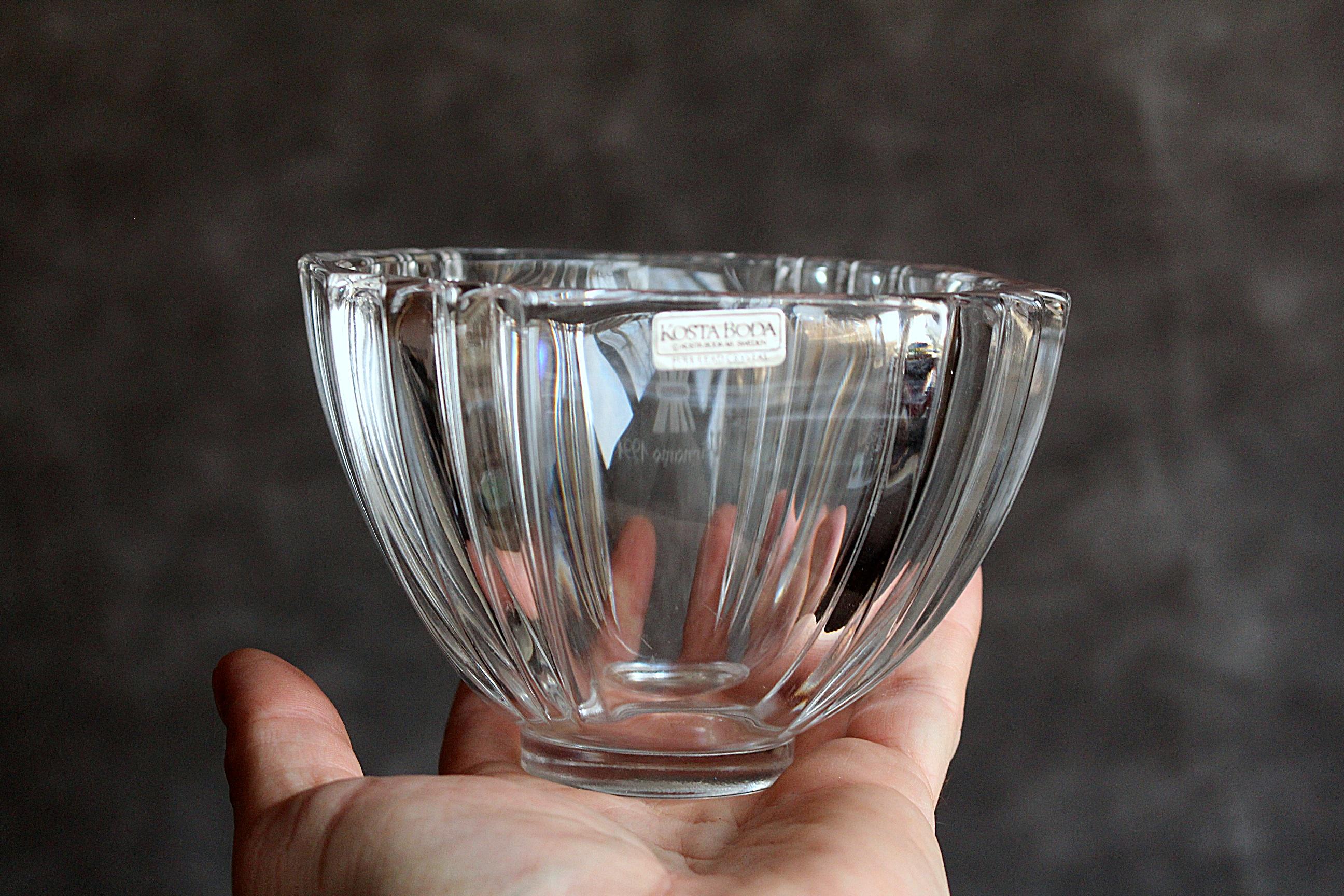 Livre Les Bols En Verre à Côtes De L'époque Romaine, Hte VMuller, Très Bon état