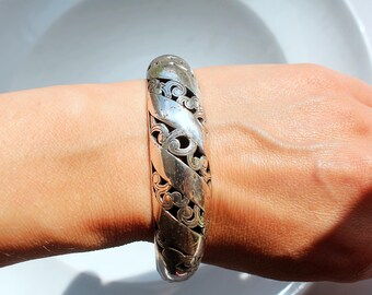 Vintage Brighton Silver Hinged Bangle Bracelet: Kismet Clamper Design
