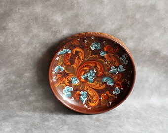 Vintage Norwegian Rosemaling Plate: Handmade Folk Art Tray (14.96 inches)