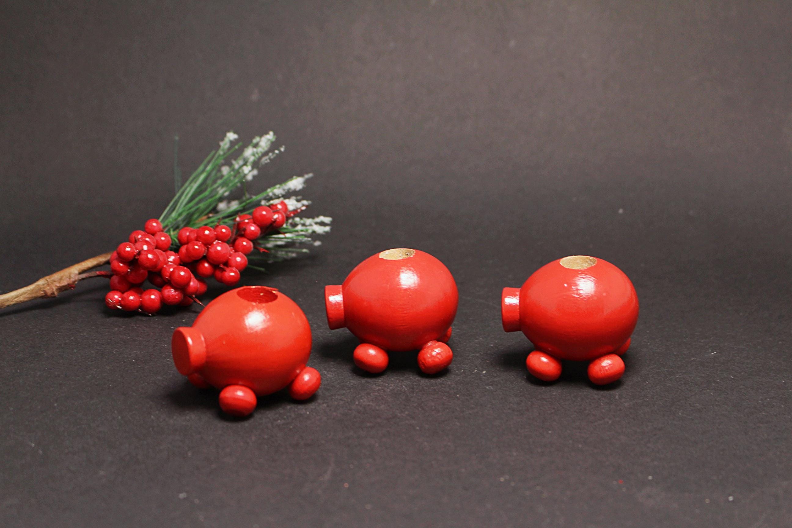 ヴィンテージの赤い豚の木製キャンドルホルダーセット：スウェーデンの