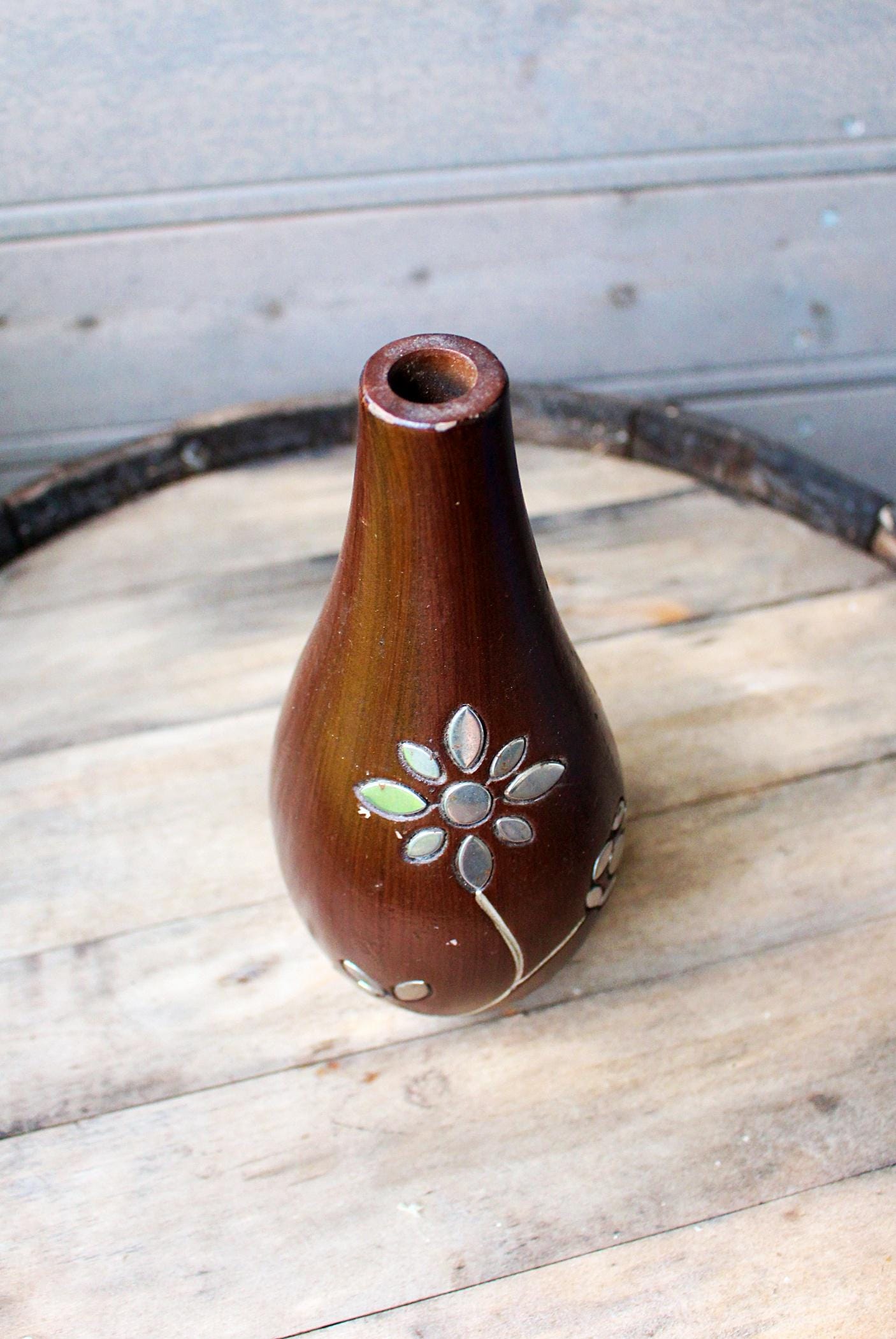 ヴィンテージ彫刻木製花瓶：花柄、素朴なホームデコレーション - Etsy 日本