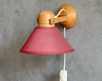 Vintage grenen schans, Zweedse schans met kap, nieuwstaat Deense wandlamp in landelijke stijl van massief grenen, vintage Deens design,