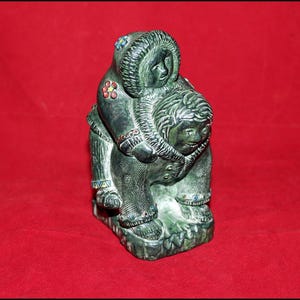 Vintage A Wolf Original Inuit Couple Carving Sculpture Figure Made in Canada,Vintage Native Wolf Carving Father & Son Alaskan Native Canada