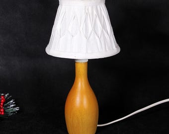 Vintage Kiefer Tischlampe: Skandinavische IKEA Holz Nachttischlampe