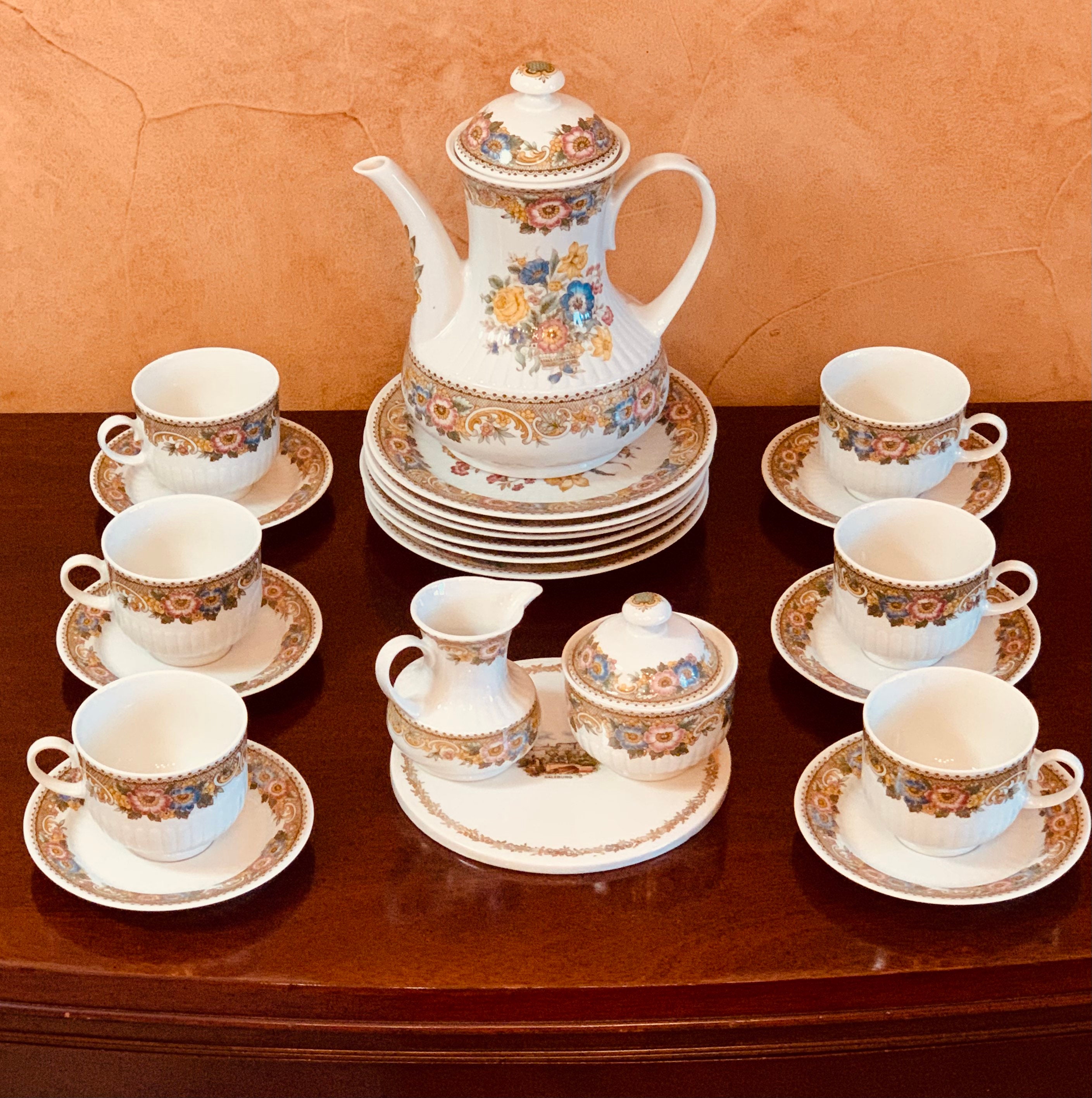 SALE! 24 Piece Winterling Bavaria Marktleuthen Porcelain Coffee or Tea Set with Cake Plates