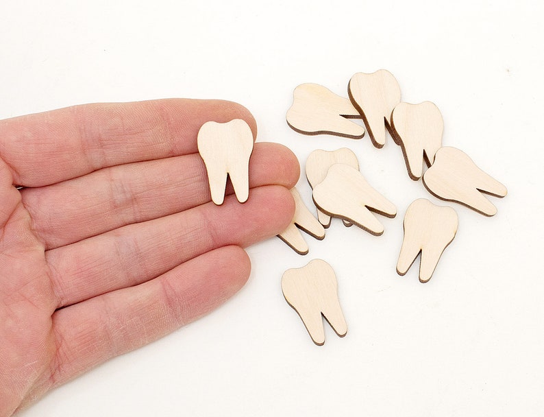 1 10x Wooden Teeth Shapes Wood Tooth Craft Embellishments Decoration Gift Decoupage Card Making MG000795